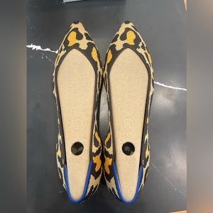 NWT Rothy’s Big Cat Points